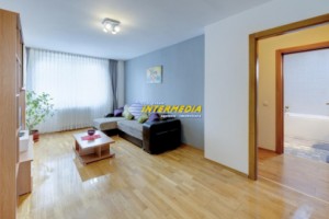 apartament-3-camere-de-inchiriat-centru-24